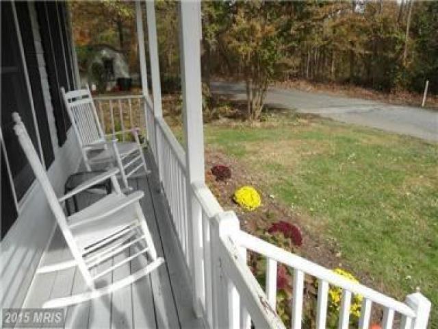 5906 Milton Ave - Photo 2 of 6