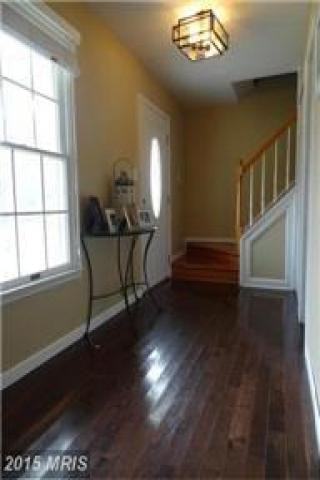 5906 Milton Ave - Photo 3 of 6