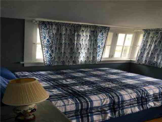 324 Gibson St - Photo 3 of 4