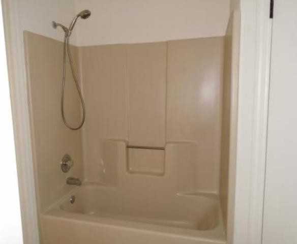 502 Front St - Photo 2 of 6