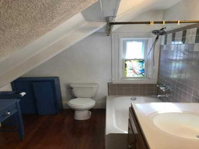 65 Beacon St - Photo 3 of 6