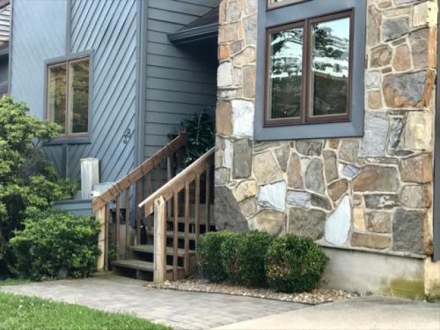 38 Foxtail Ct - Photo 3 of 6