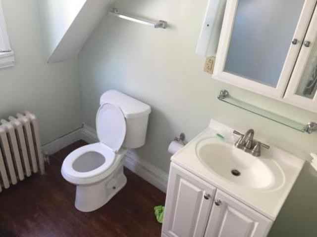 903 N Van Buren St - Photo 2 of 5