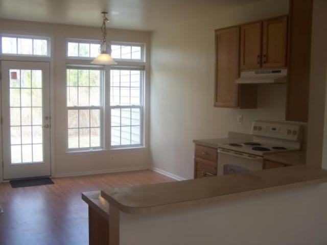 37496 Oliver Dr - Photo 2 of 6