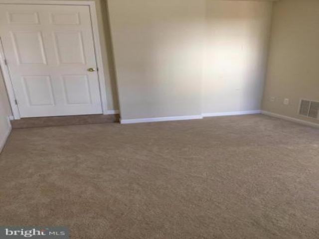 4409 Cherry Way - Photo 2 of 6