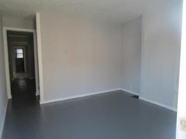 1704 Tulip St - Photo 2 of 6