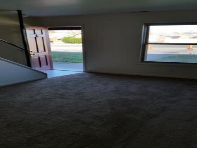 4105 Kinsley Ave - Photo 2 of 3