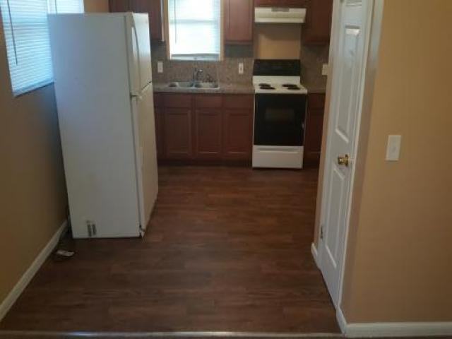 821 Dennison St - Photo 2 of 6