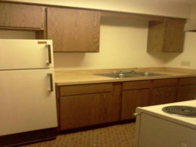 1420 Gurley Ave - Photo 2 of 6