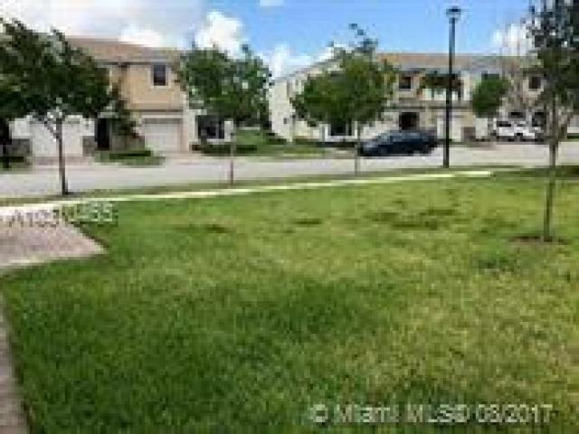 346 NE 194th Terrace - Photo 2 of 6