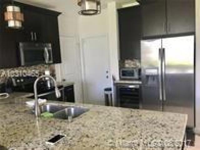 346 NE 194th Terrace - Photo 3 of 6