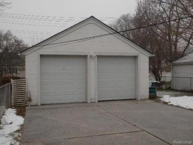 3166 Houston St - Photo 2 of 6