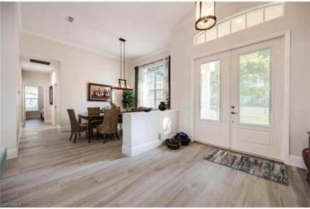 1963 Wexford Ct - Photo 3 of 6