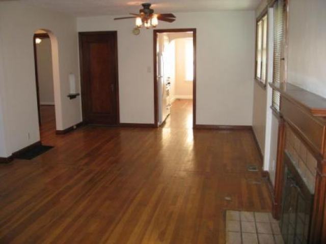 966 Grandon Ave - Photo 2 of 6