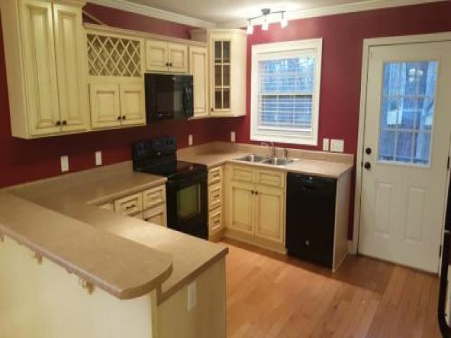 98 Kandace Cove - Photo 3 of 6