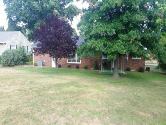 320 S James St - Photo 3 of 6