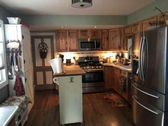 617 N 1st St - Photo 2 of 6