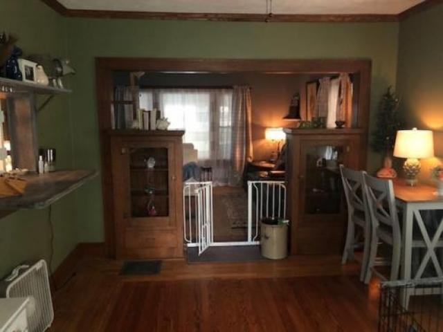 617 N 1st St - Photo 3 of 6