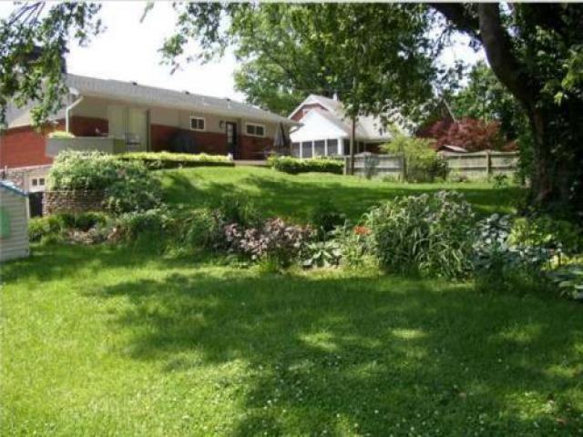 26 Chamberry Cir - Photo 2 of 6