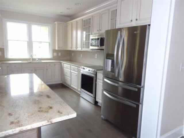 1391 Garner's Ferry Rd - Photo 2 of 2
