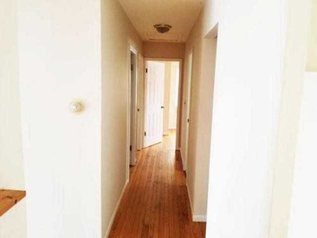 1846 Lee St - Photo 3 of 6