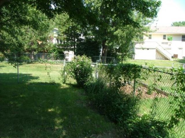 1422 N Hershey Rd - Photo 3 of 5