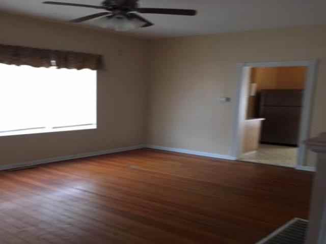 500 N B St - Photo 3 of 6