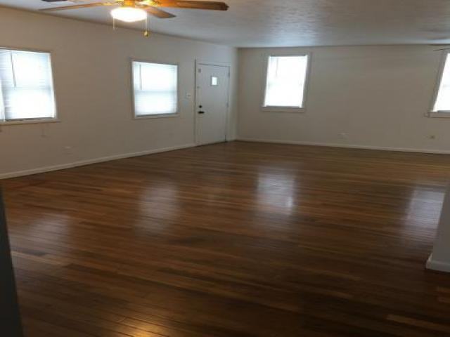 259 S Crawford St - Photo 3 of 5