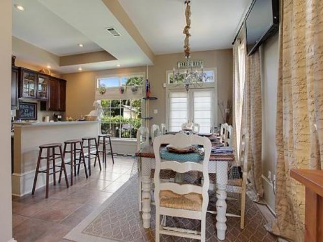 816 Peniston St - Photo 2 of 6