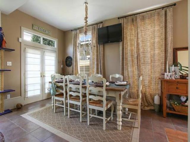 816 Peniston St - Photo 3 of 6