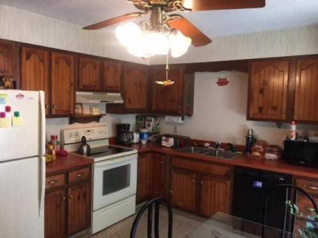 2006 Austin Dr - Photo 3 of 6