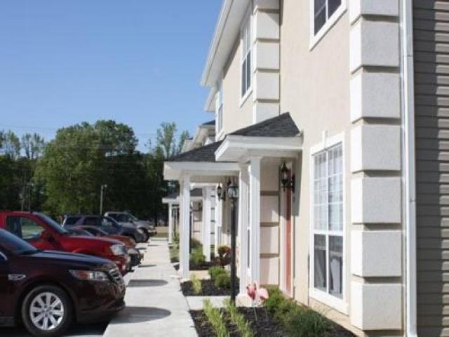 905 W Main St - Photo 2 of 4