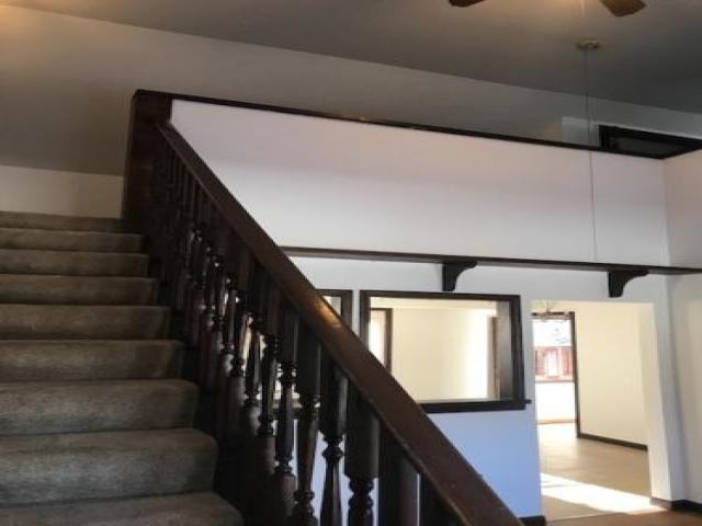 222 Magnolia Ave - Photo 3 of 6