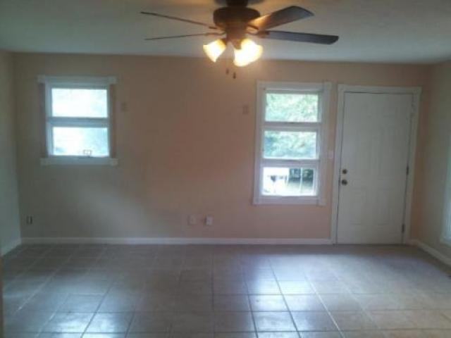 6480 N Oxford St - Photo 2 of 6