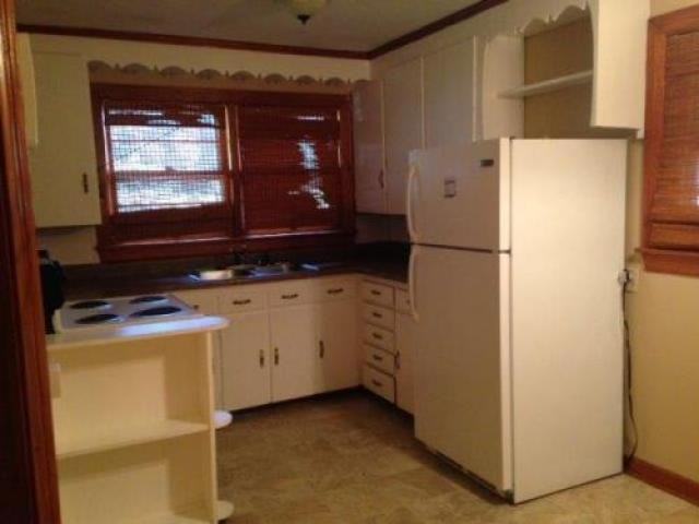 201 S 16th St - Photo 3 of 5