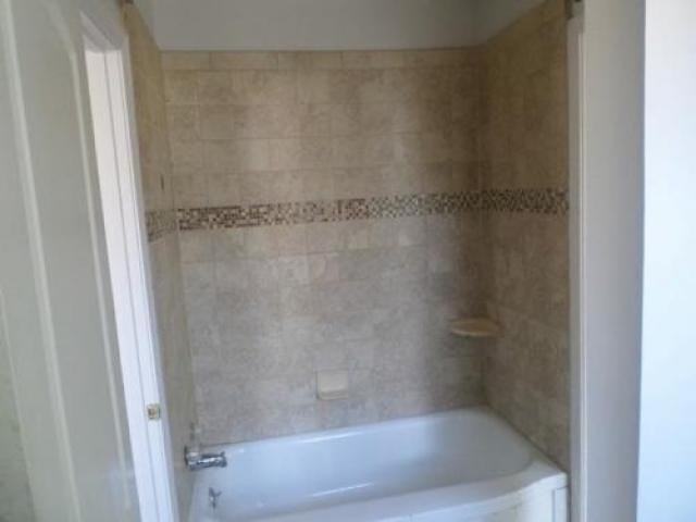 410 Jefferson Ave - Photo 3 of 6