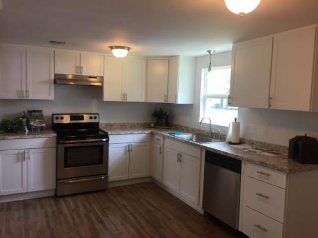 200 Georgine St - Photo 2 of 6