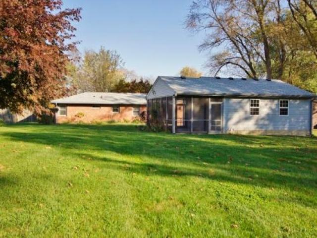 650 Mulberry St - Photo 2 of 6