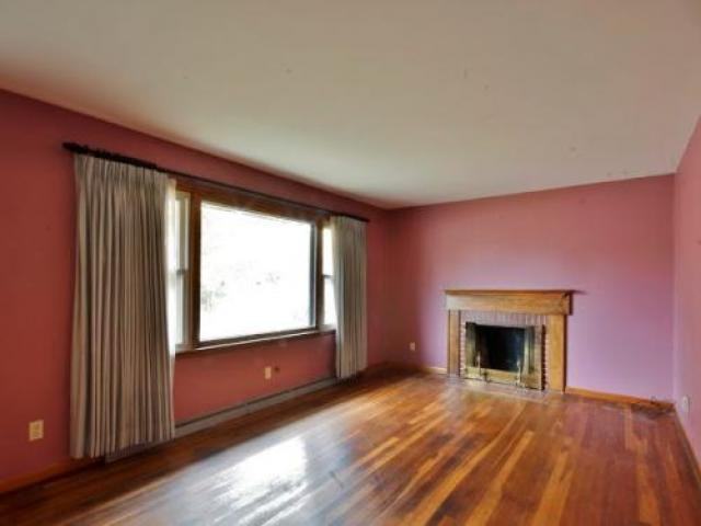 650 Mulberry St - Photo 3 of 6
