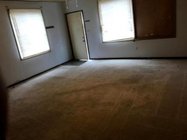 213 N 22nd St - Photo 2 of 6