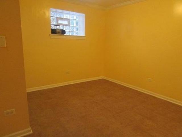 7355 S King Dr - Photo 3 of 6