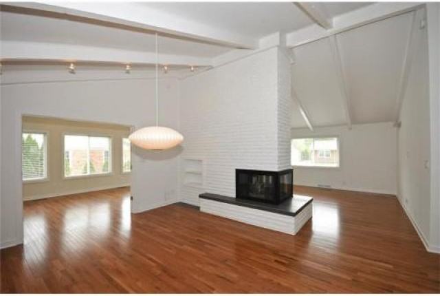 6111 Hythe Rd - Photo 3 of 6