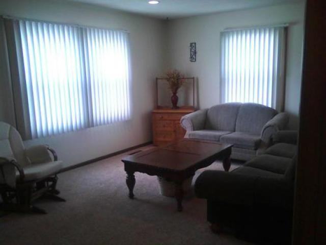 2720 Luther Dr - Photo 2 of 6