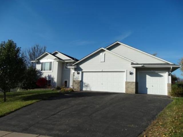 974 Sunny Ridge Dr - Photo 2 of 6