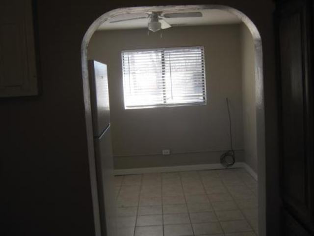 607 Lake St - Photo 3 of 6