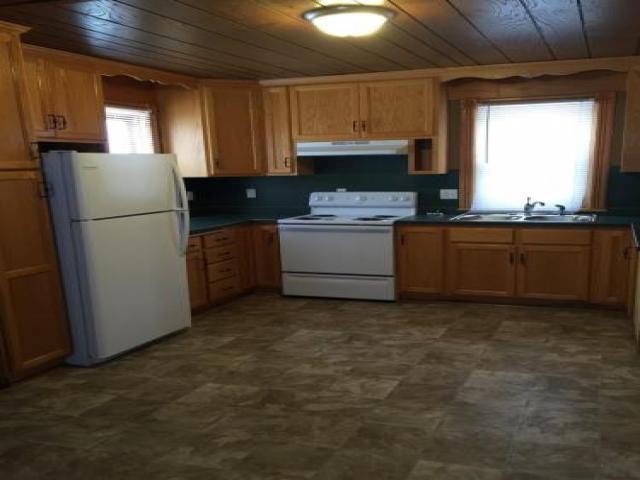 710 Dewey St - Photo 3 of 5