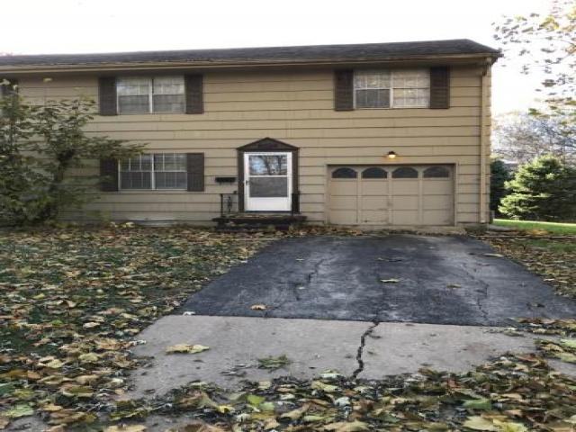 8326 Hemlock St - Photo 2 of 6