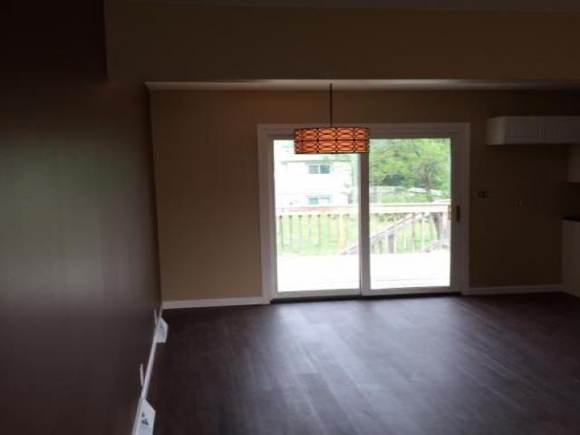 2944 S Edwards Ave - Photo 2 of 6