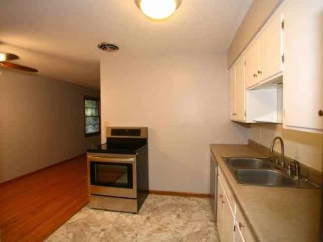 5032 Sheridan Ave S - Photo 3 of 6