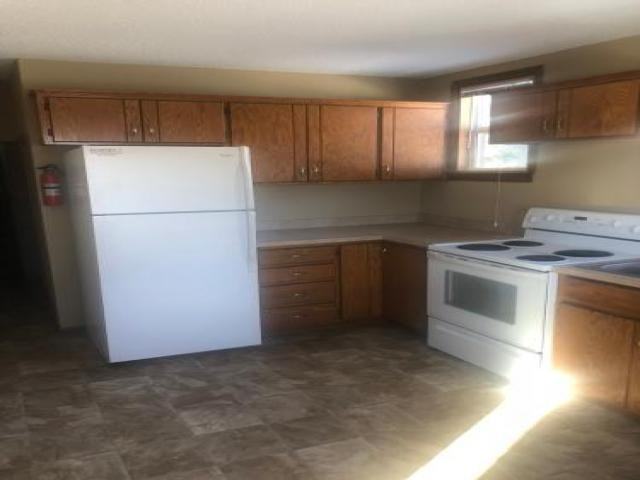 608 N Benton Dr - Photo 2 of 2